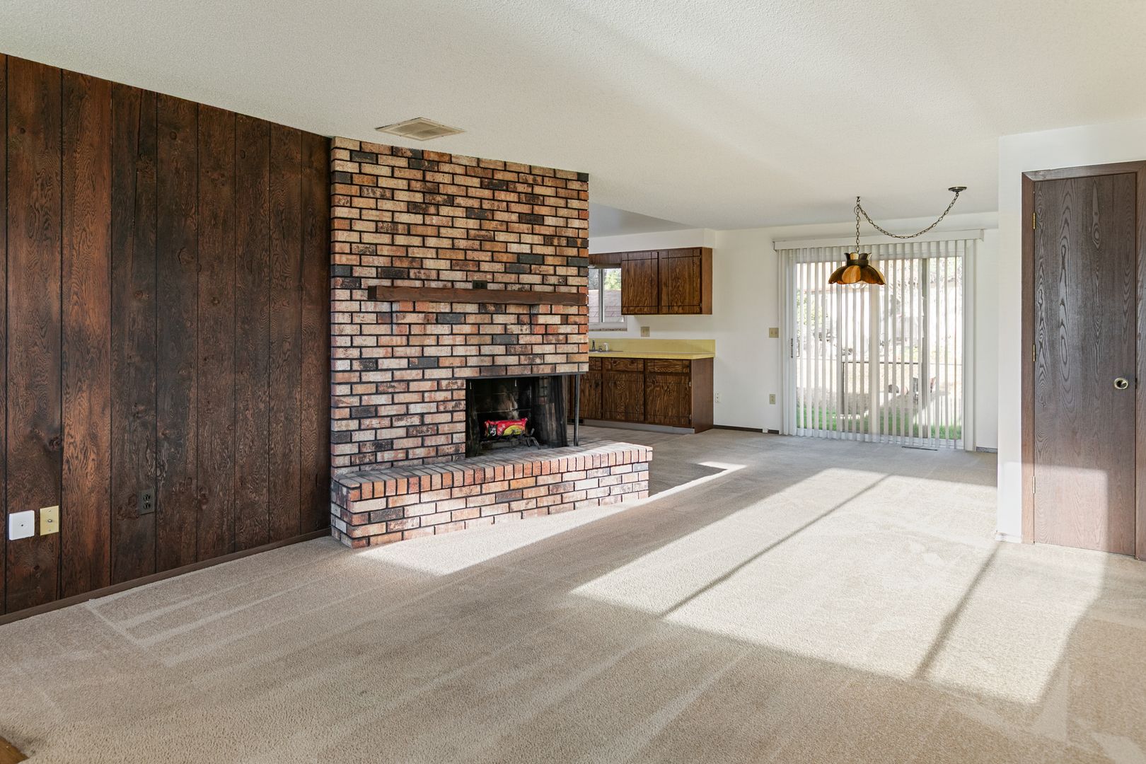 1417 Fleta Ct 3 of 8