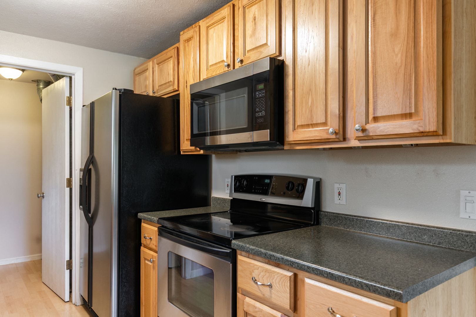 3406 Avon Ct 3 of 8