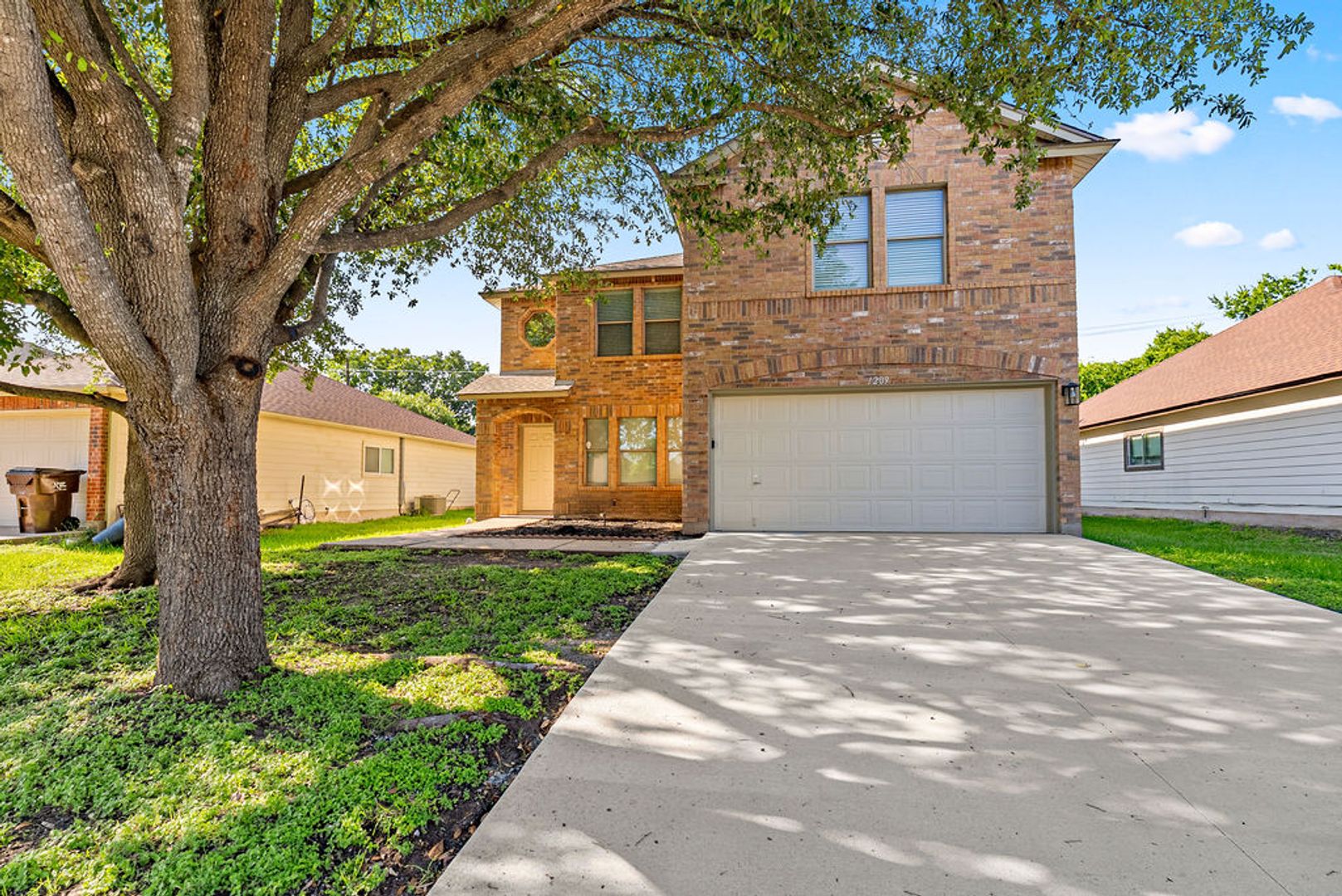 Round Rock House: 1209 Apollo Cir