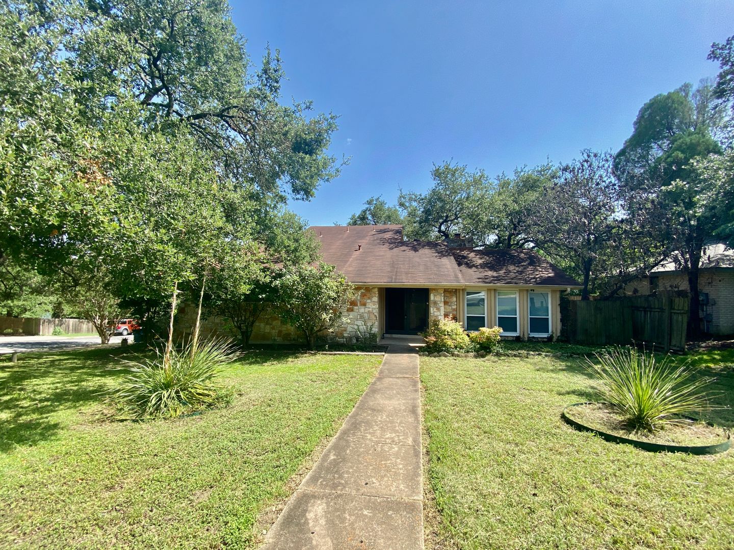 Austin House: 7219 Scenic Brook Dr