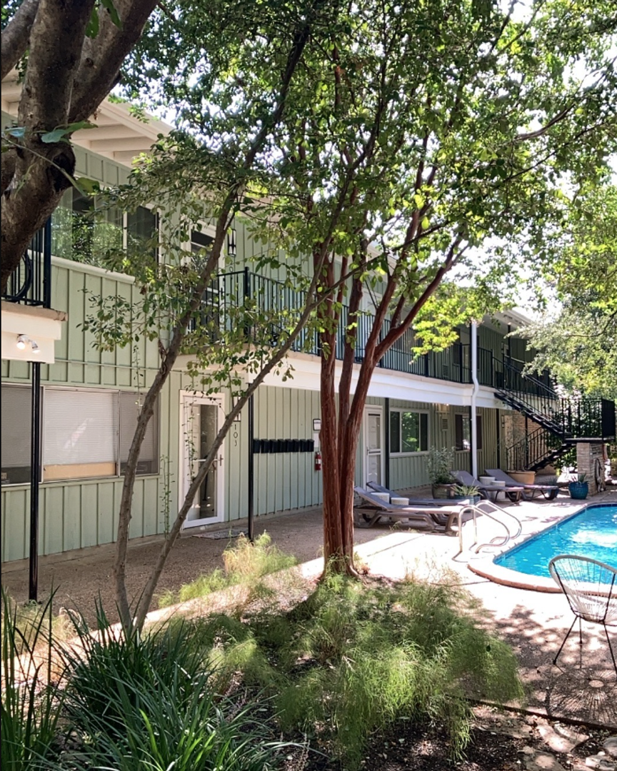 Austin Condo: 1514 Forest Trl #106