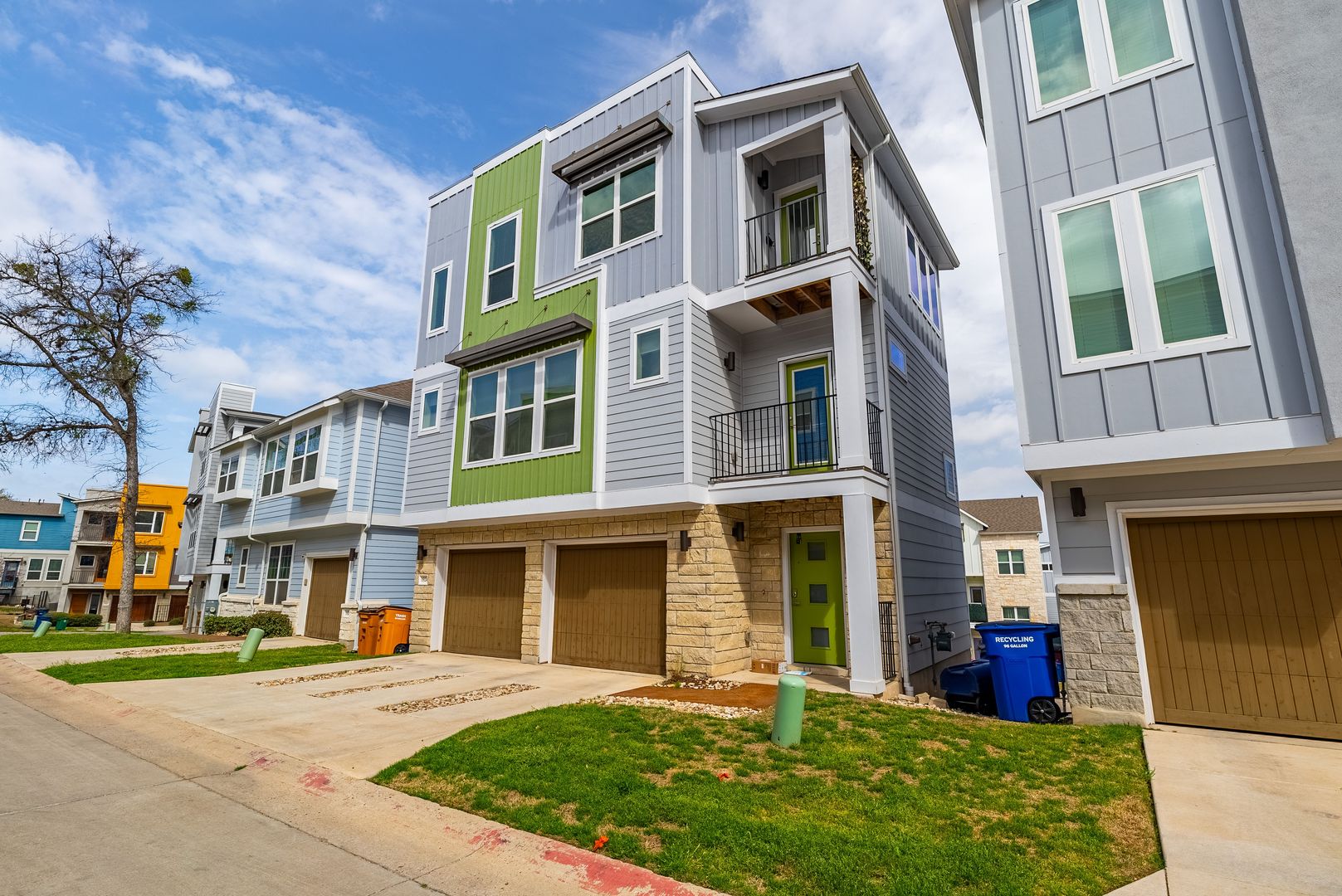 Austin House: 1924 Warely Ln #233C