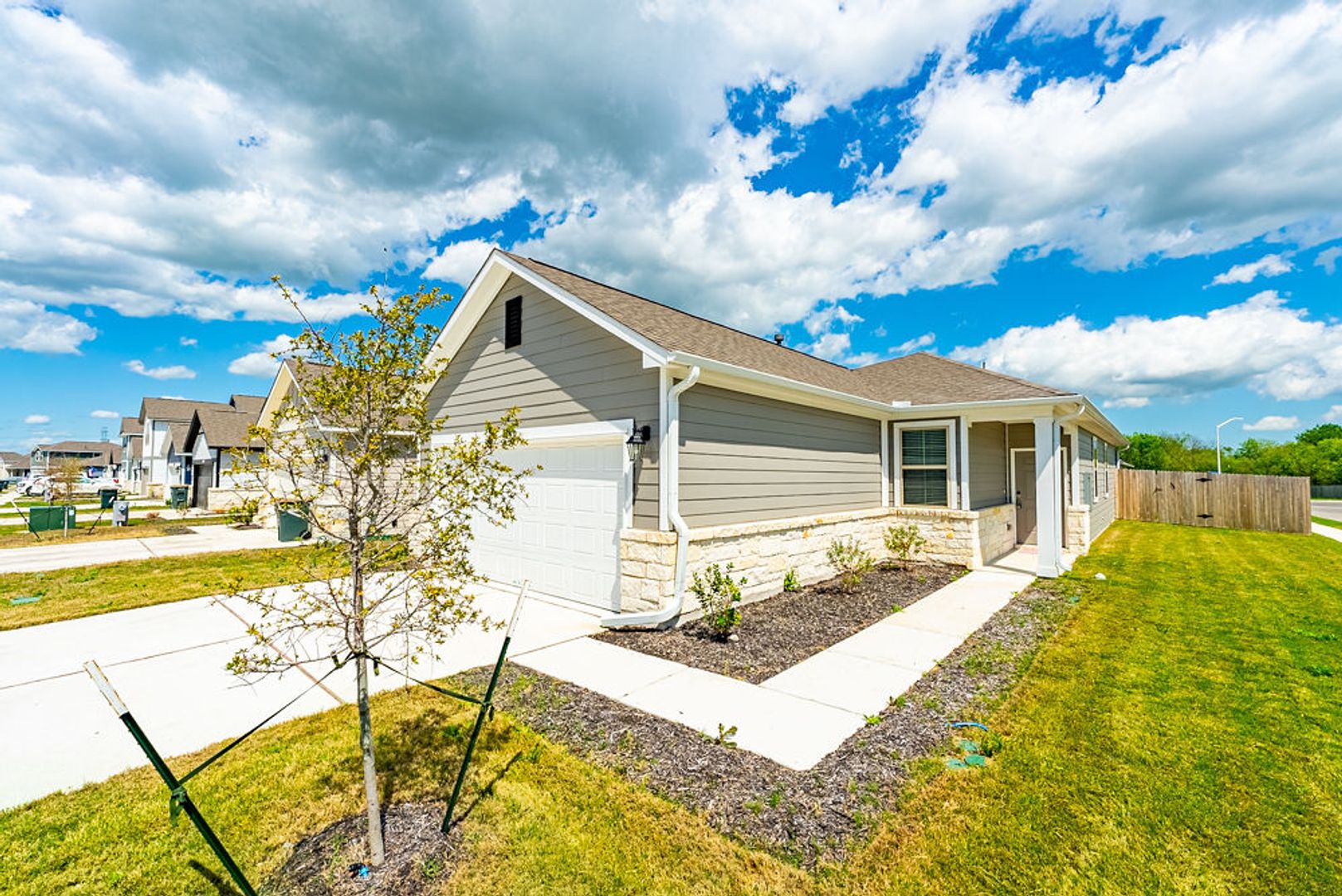 Buda House: 12411 Zenyatta Pl