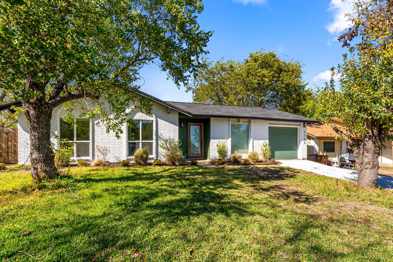 Austin House: 5200 King Charles Dr