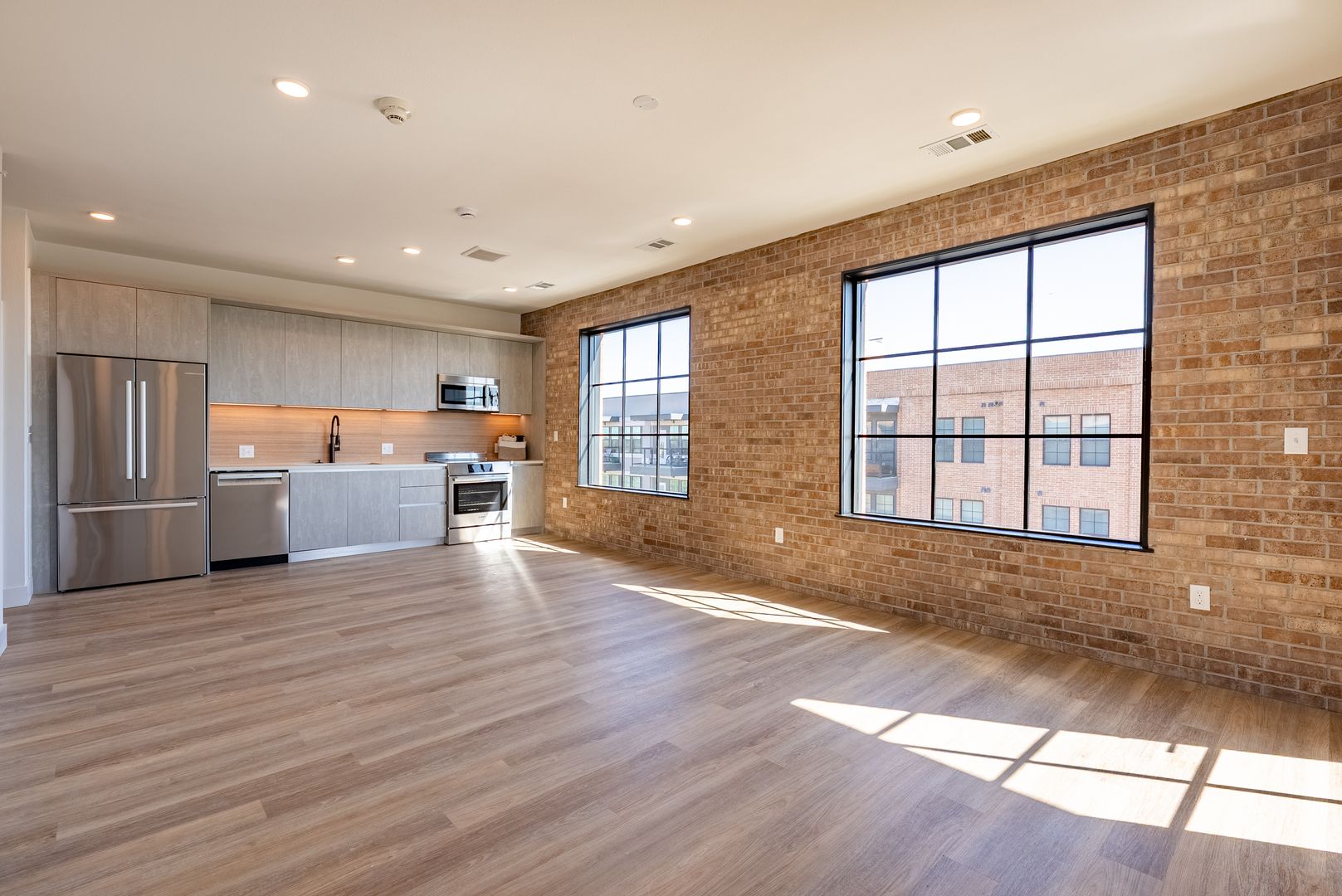 Austin Condo: 4315 S Congress Ave