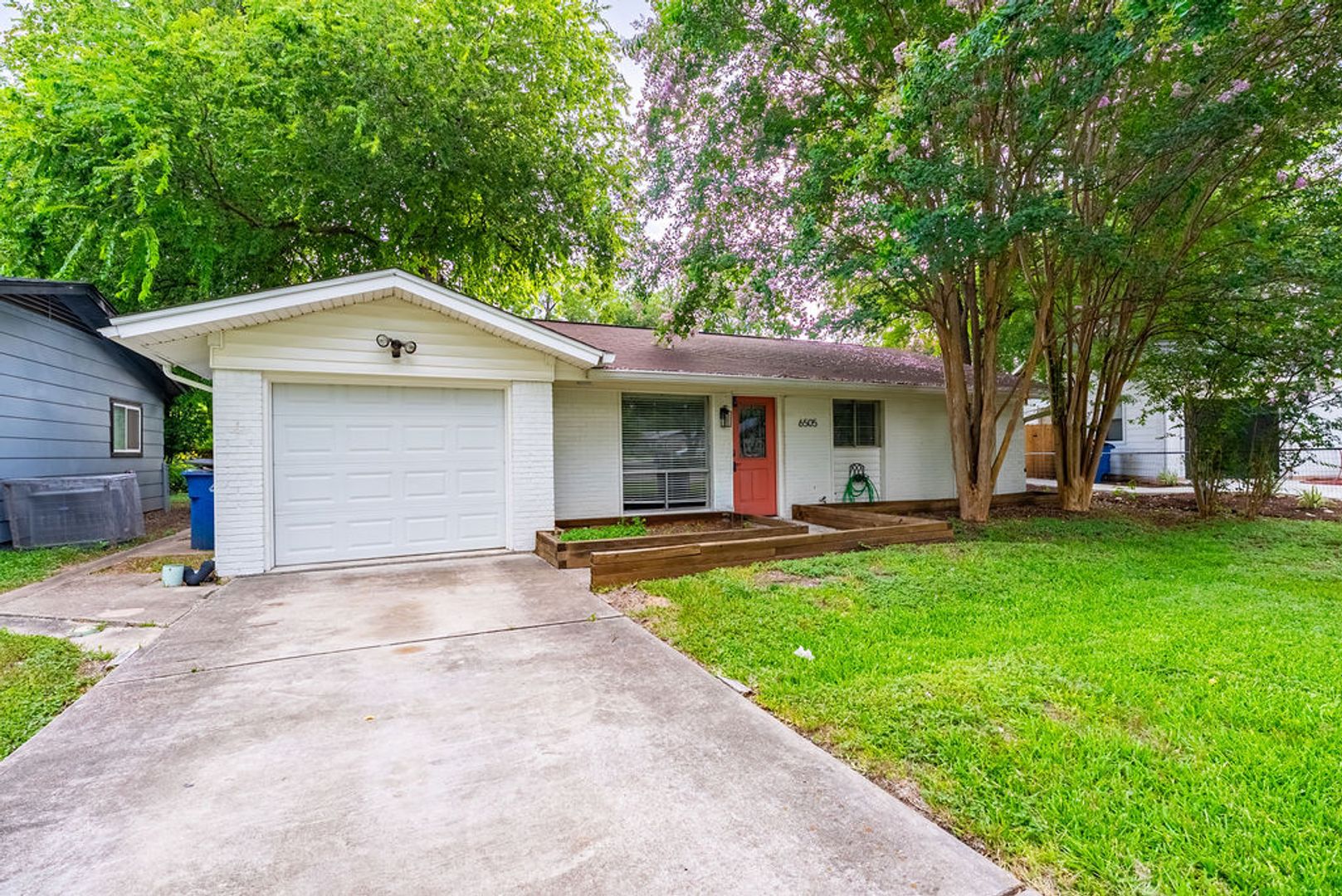 Austin House: 6505 Pevensey Dr