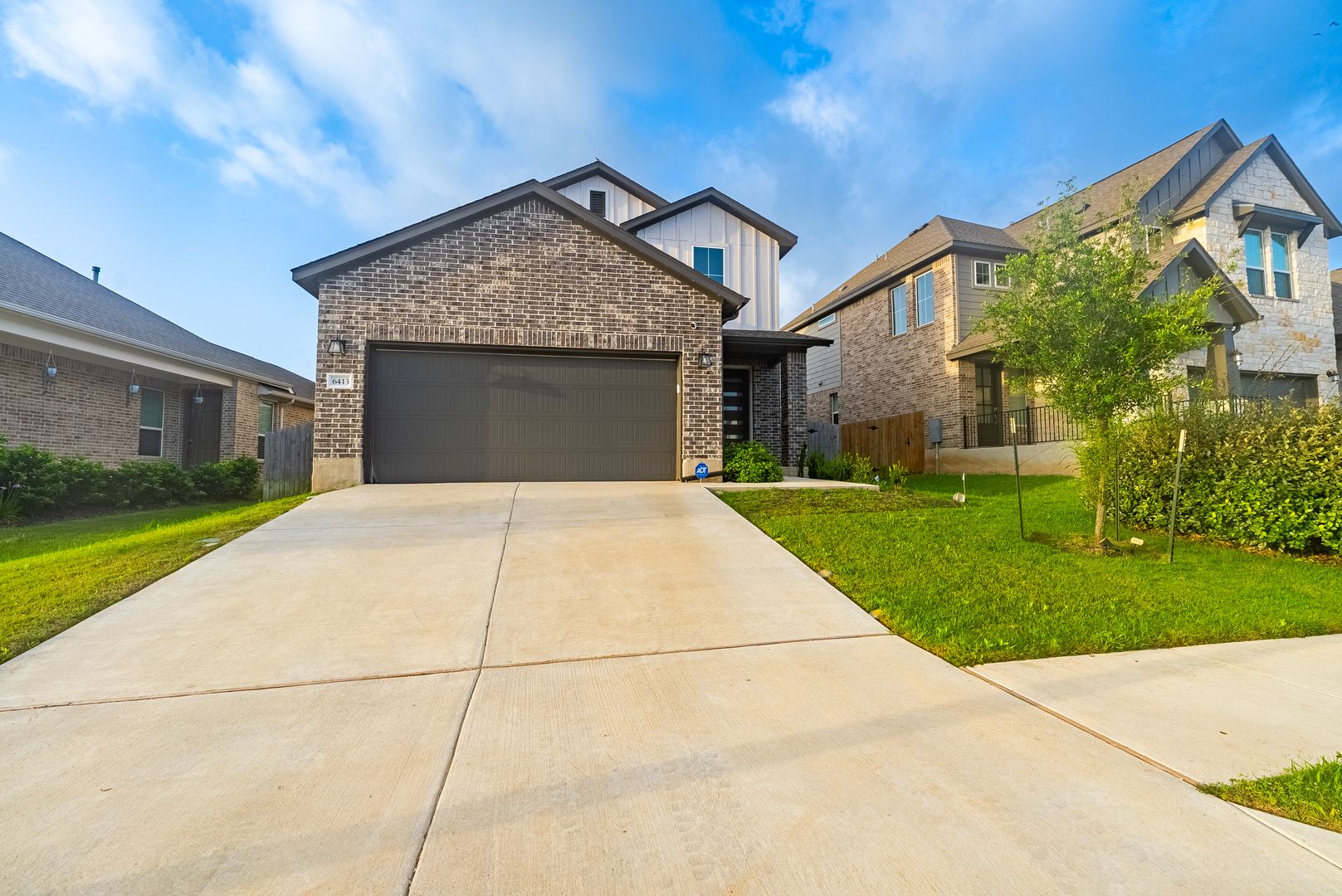 Buda House: 6413 Night Chinook Dr