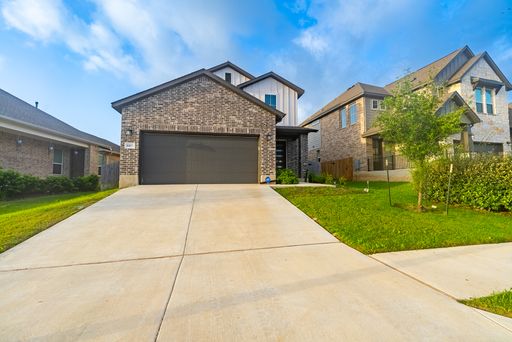 Spacious Buda Beauty Offering Open-Concept Living and Flexible Space for Every Lifestyle! – photo 1