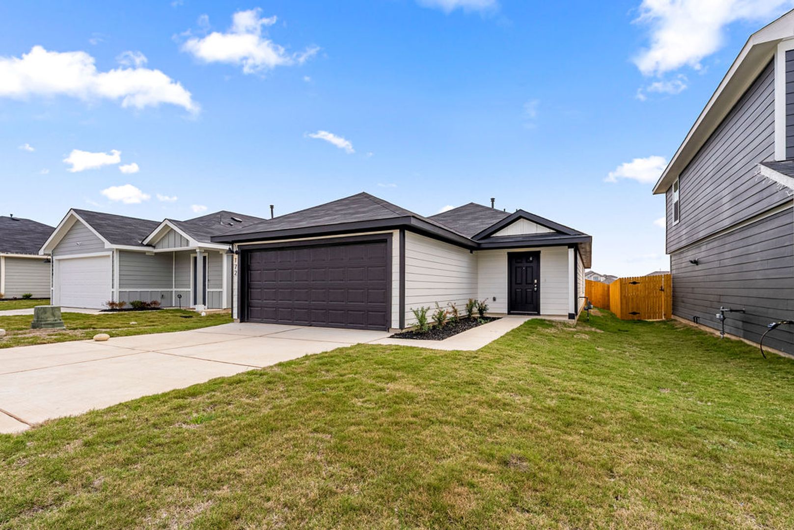 Buda House: 172 Bull Lake Cir