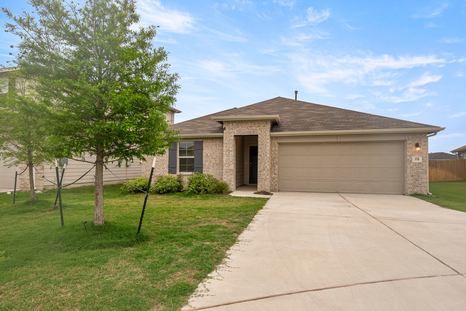 Kyle House: 176 Texas Palmetto Cir