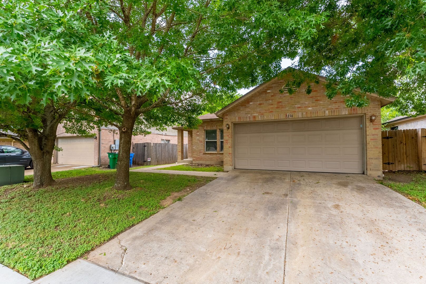 Pflugerville House: 1236 Hughmont Drive