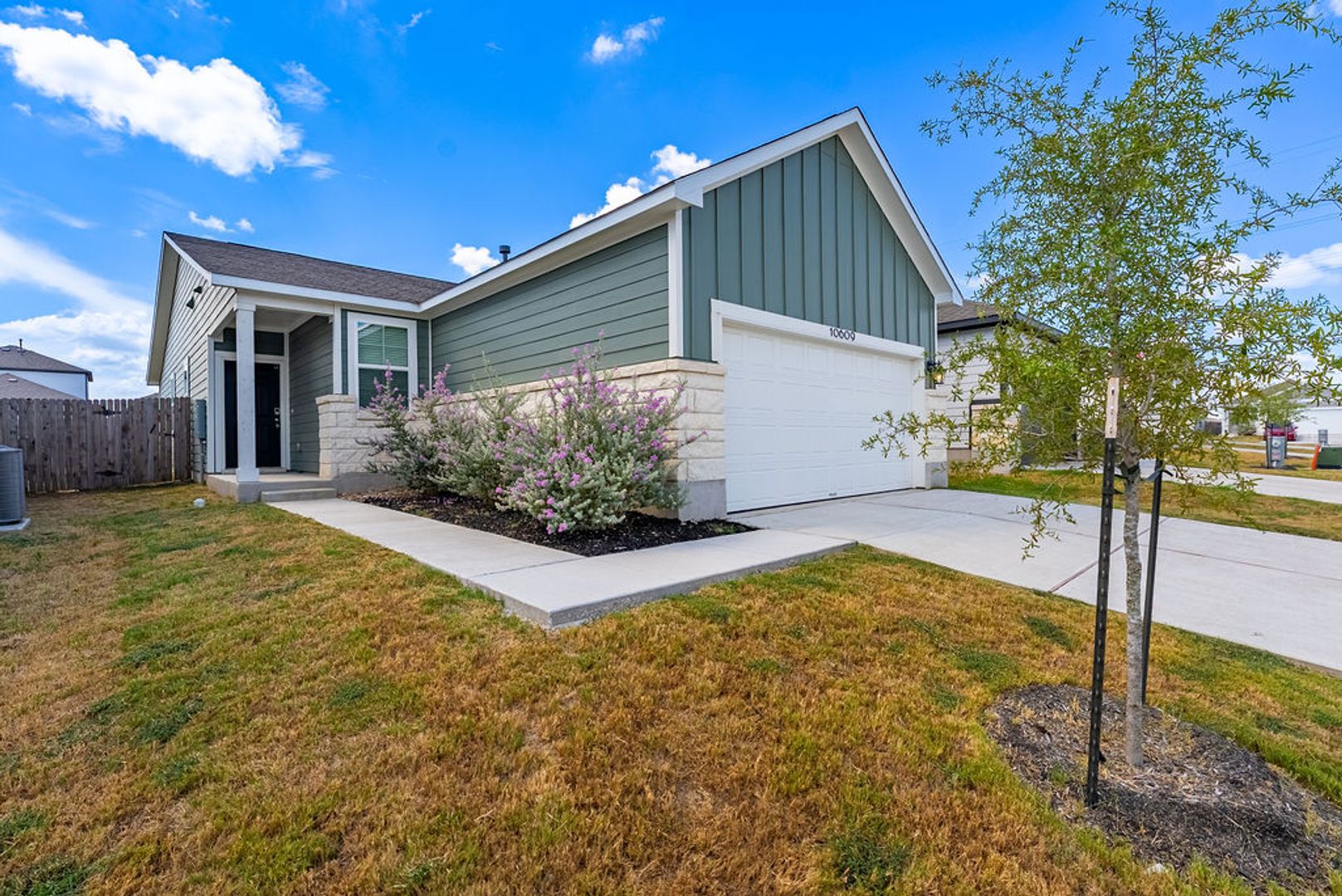 Buda House: 10609 Best Bet Way