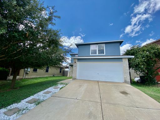 4 Bedroom, 3 Bathroom in Del Valle!!