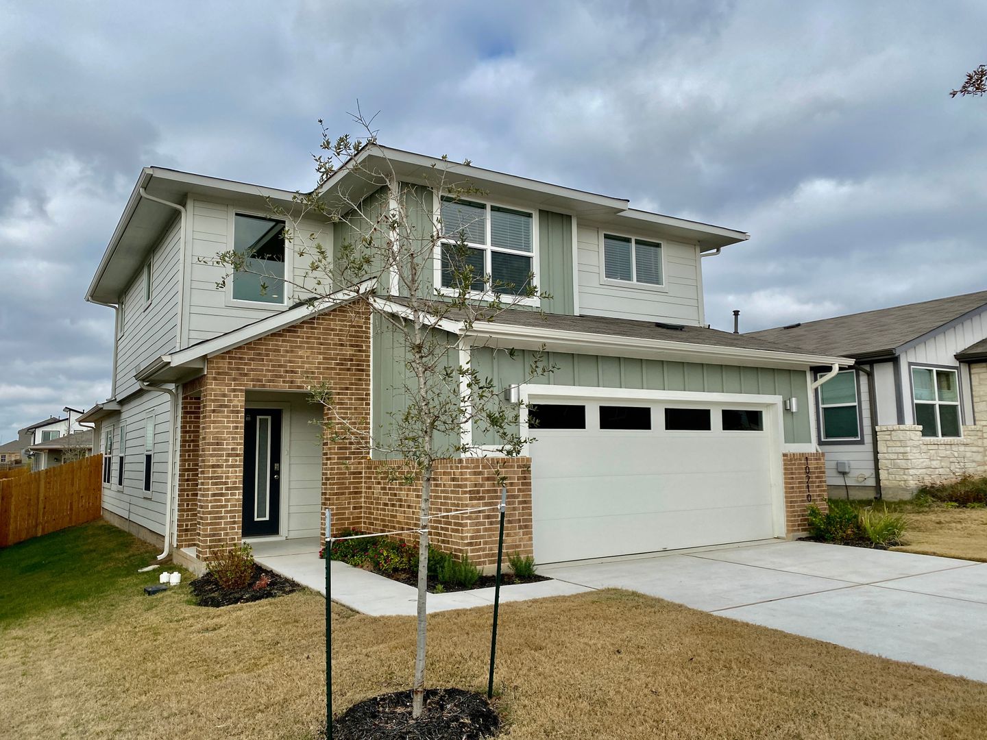 Austin House: 10210 Criswell Rd