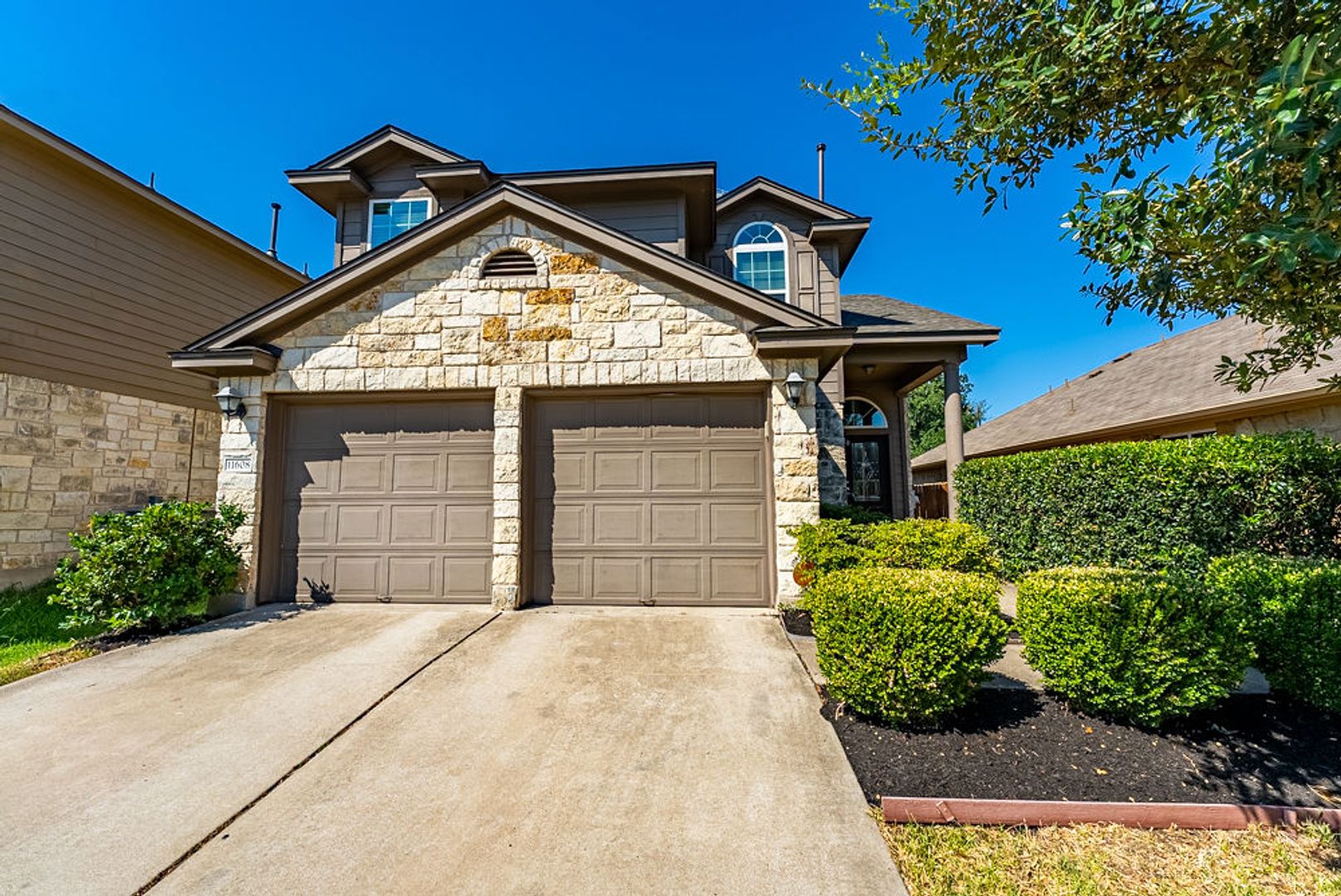 Austin House: 11608 Harpster Bend