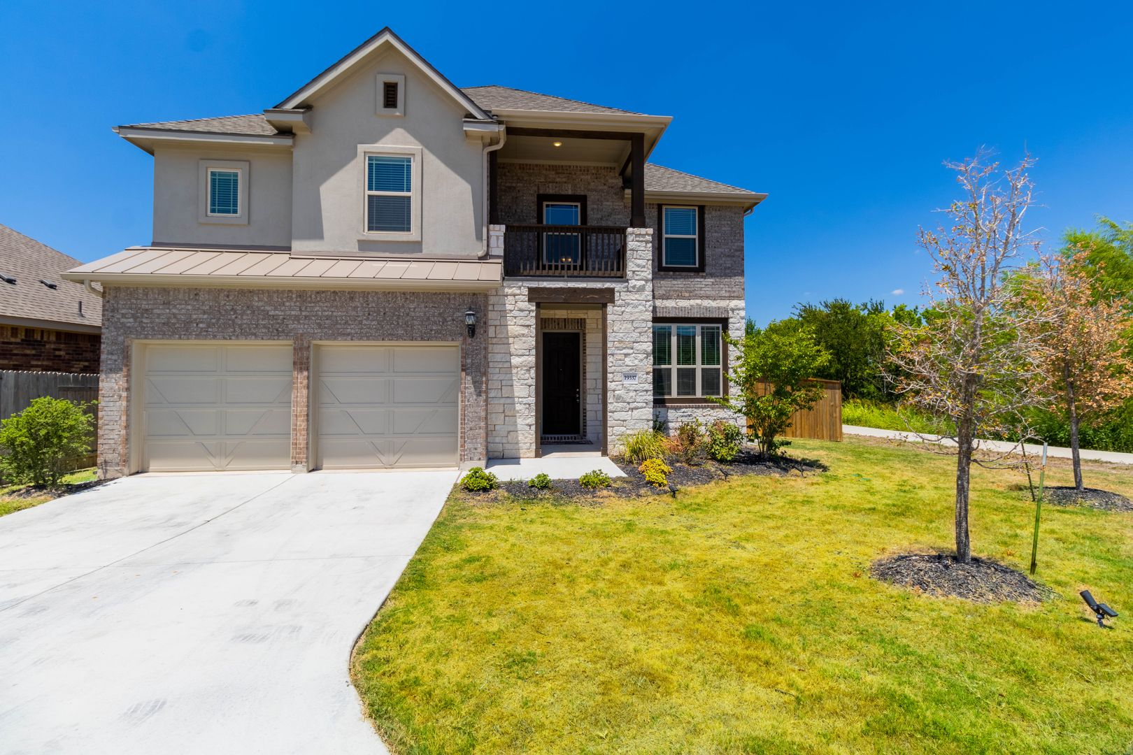Pflugerville House: 19337 Pilton Drive
