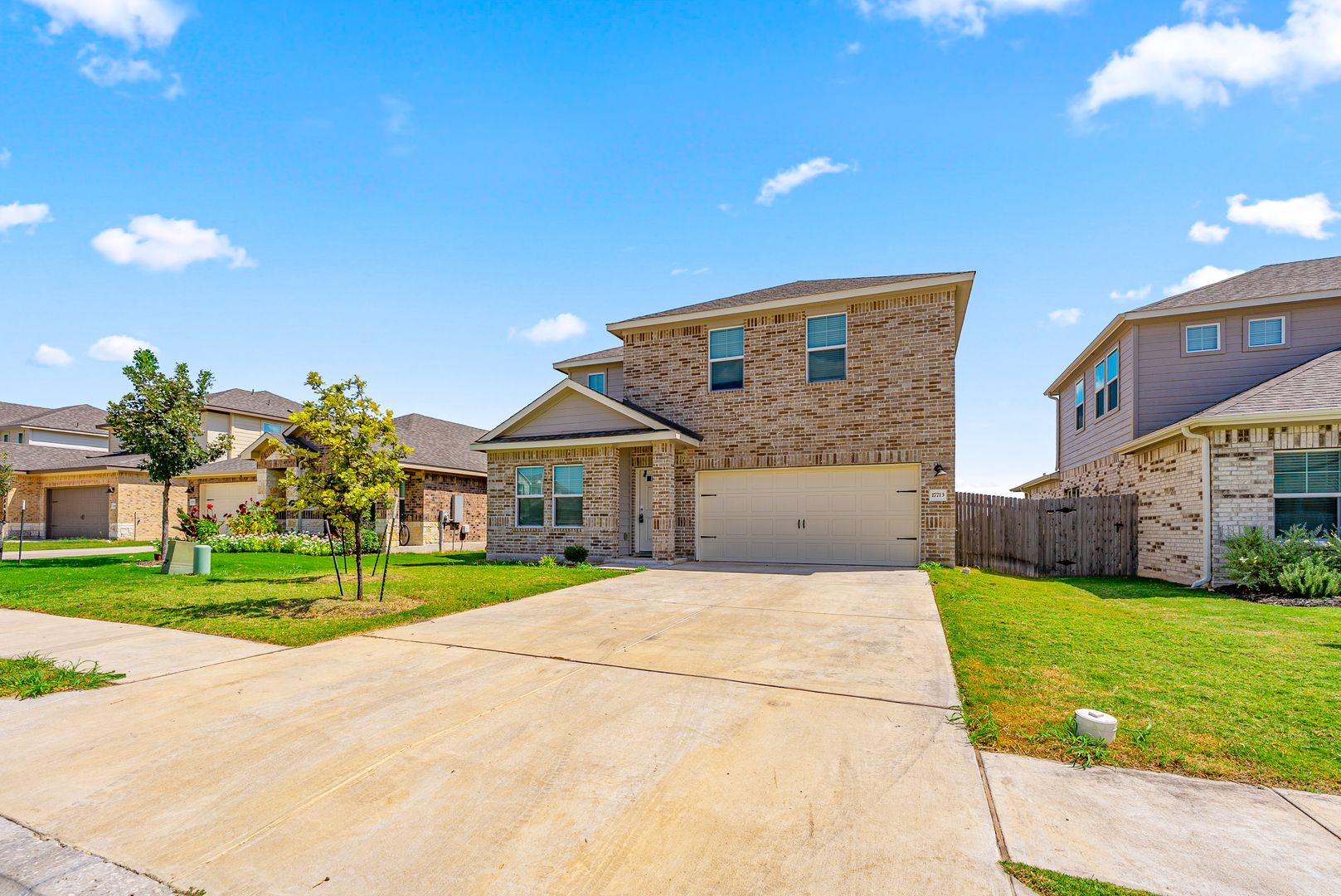 Manor House: 17713 Prairie Land Way