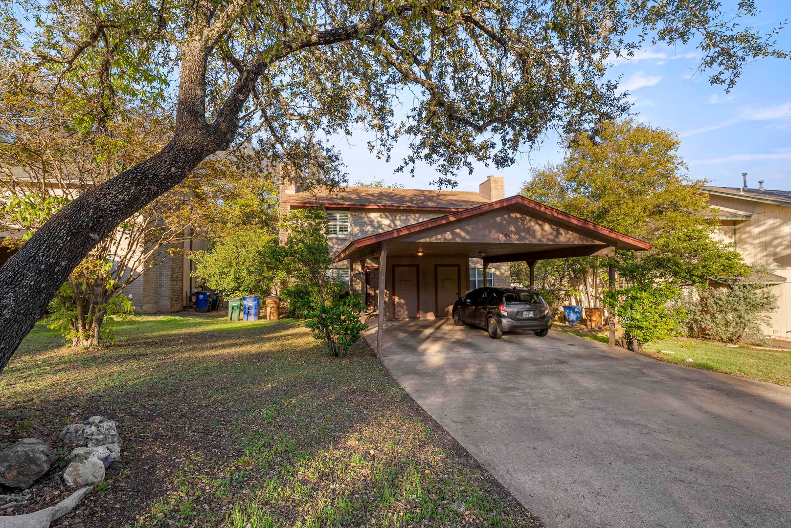 Austin House: 1408 Waterloo Trail Unit A