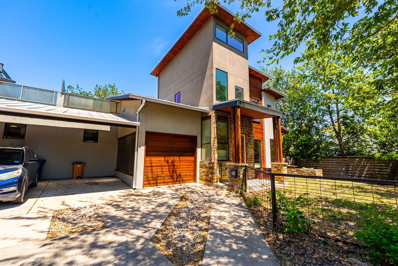 Austin House: 308 Terrace Dr #B