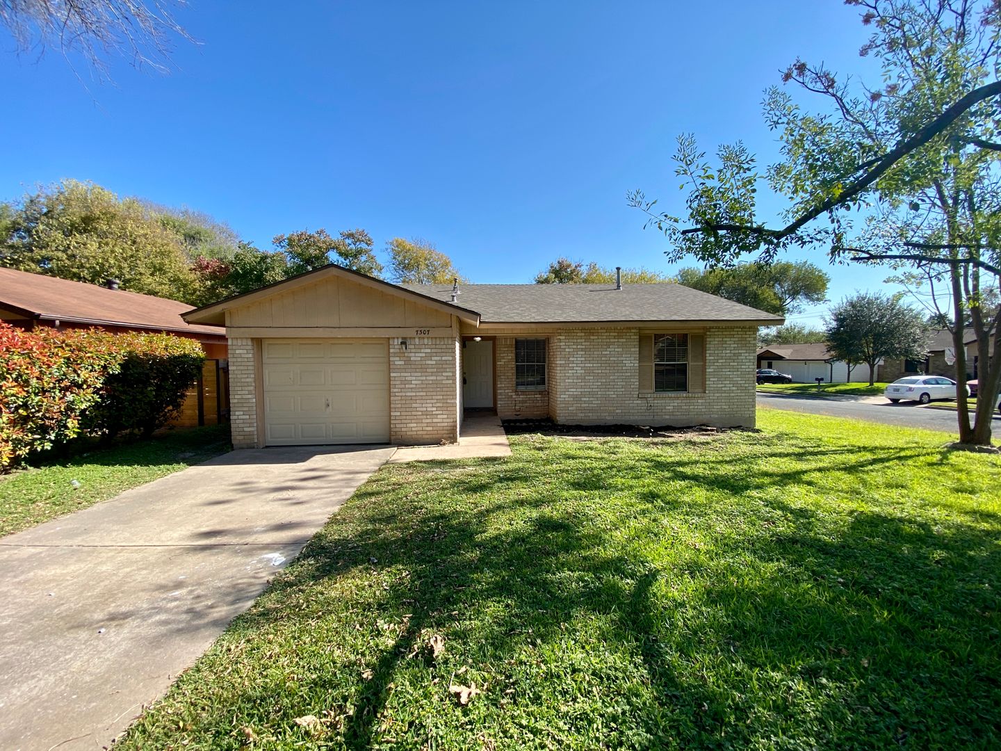 Austin House: 7307 Barnsdale Way