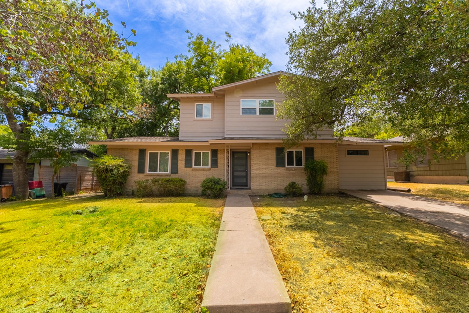 Austin House: 1307 Berkshire Dr