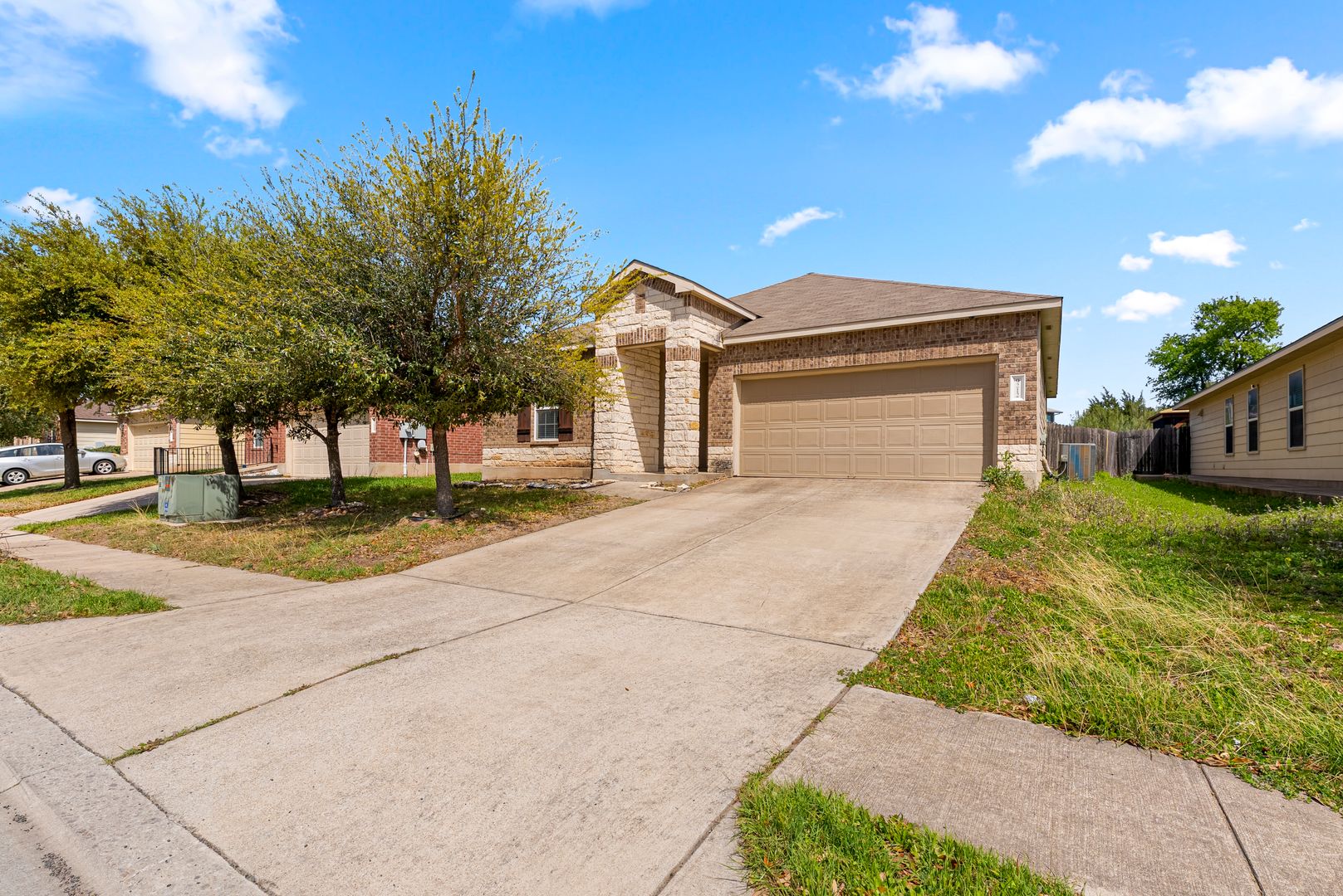 Austin House: 9212 China Rose Drive