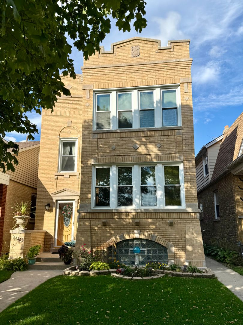 Chicago Condo: 5446 W Agatite Ave - Unit 1
