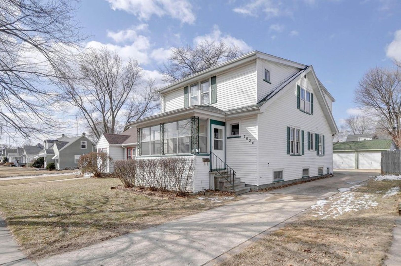 Kenosha Apartment: 7024 40th Ave