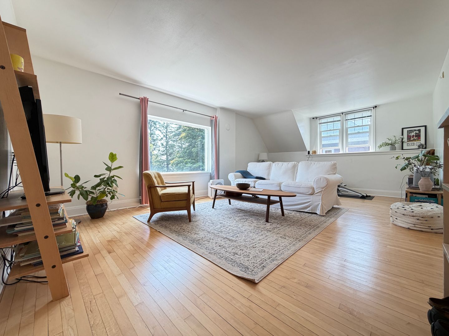 Duluth Apartment: 2307 1/2 E Superior St