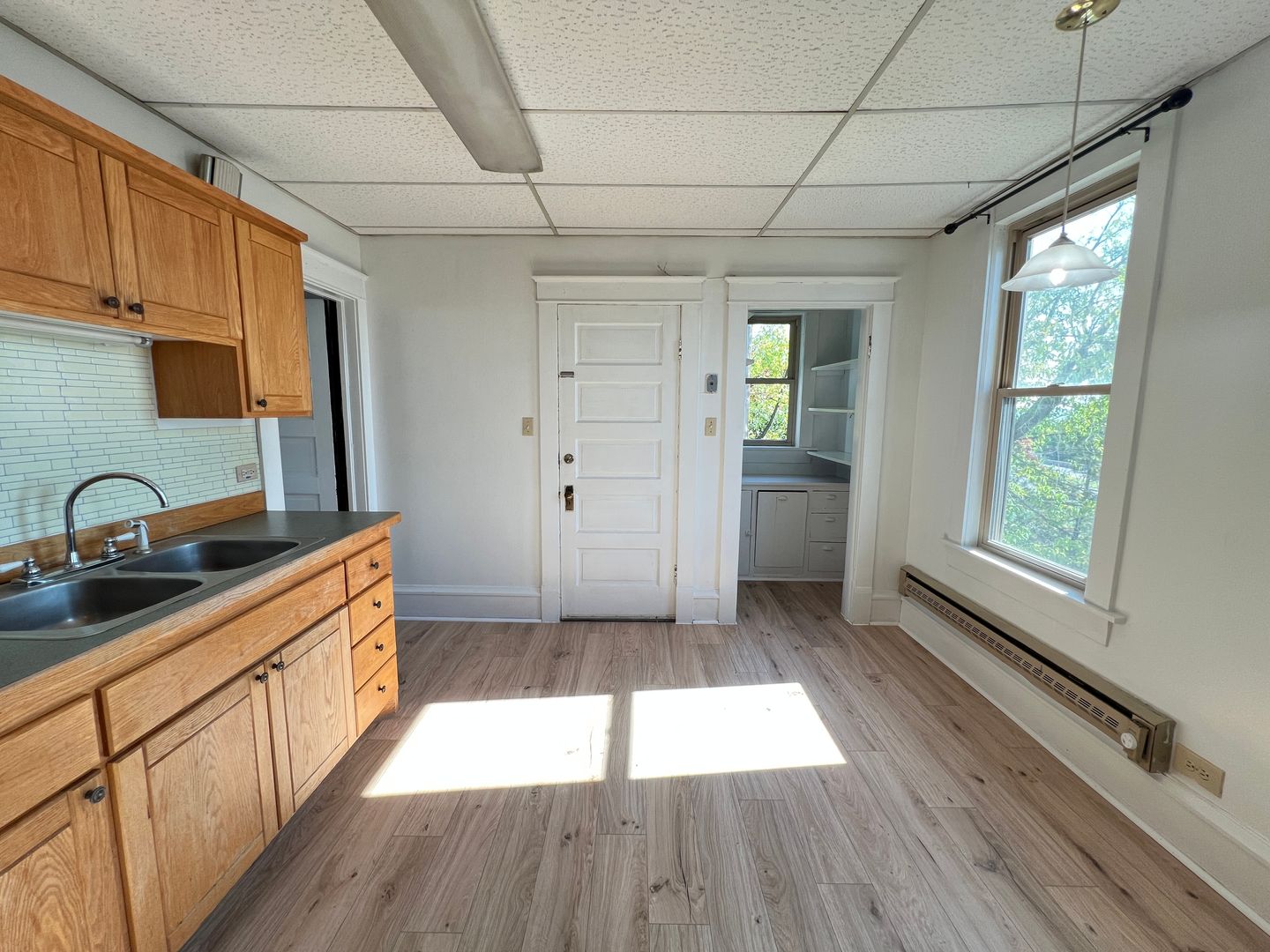 Duluth Apartment: 910 N 22nd Ave W - 2