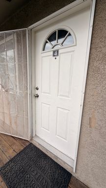 Clean 2 Bedroom! – photo 1