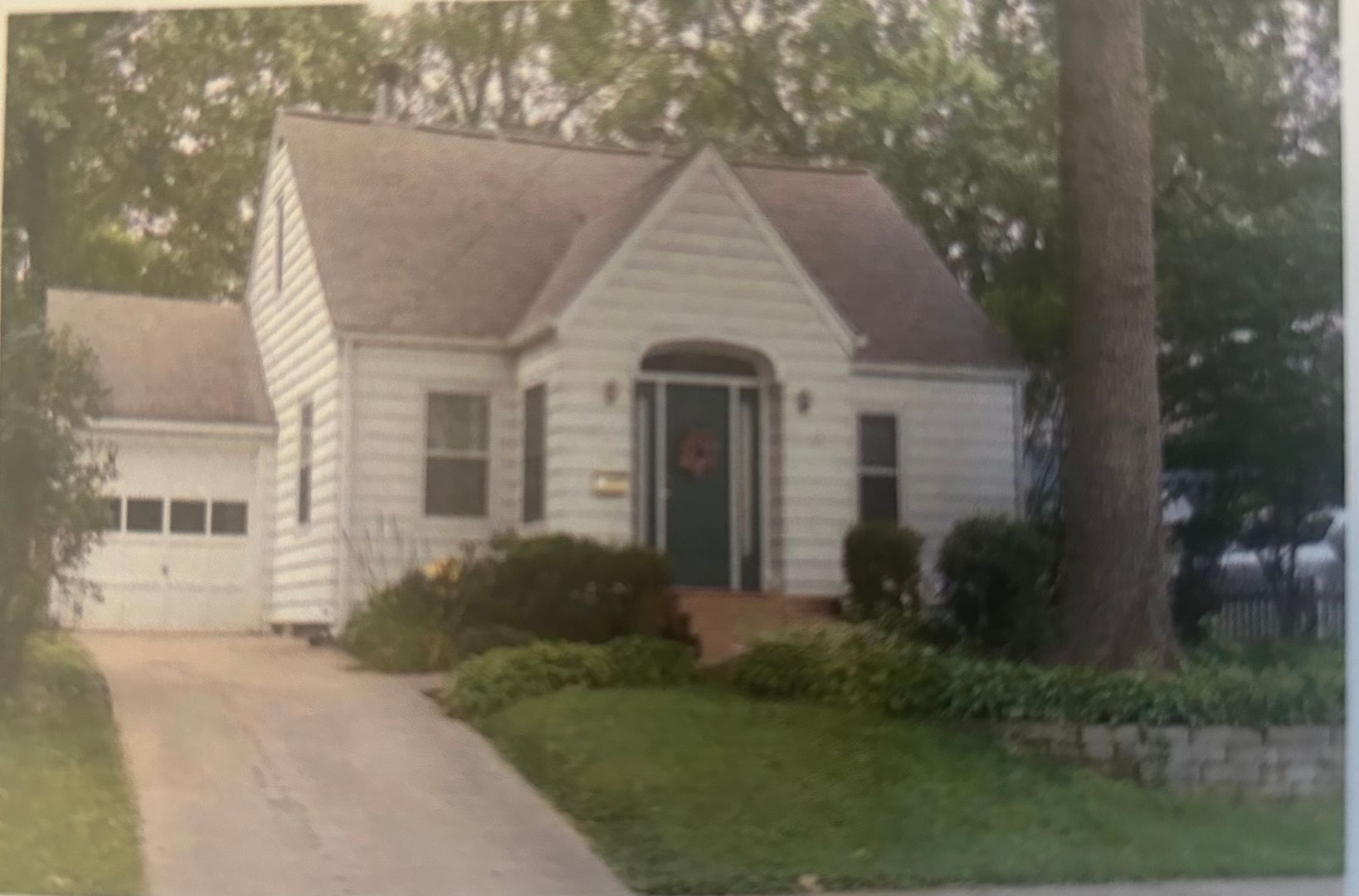 Iowa City House: 901 Rider Street