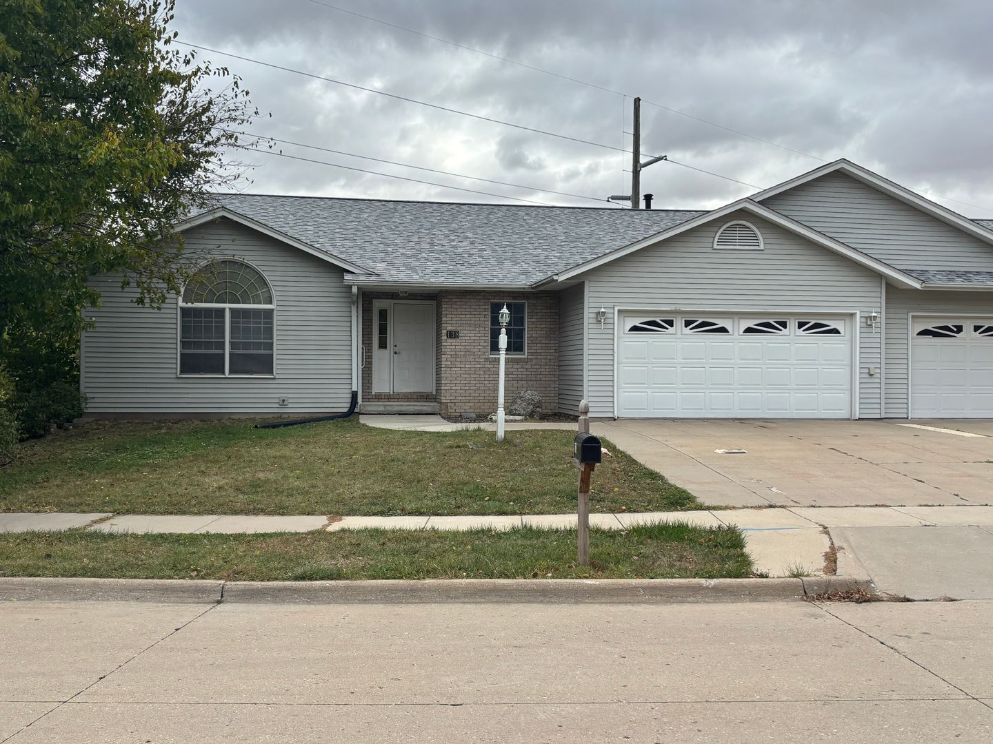 Iowa City Apartment: 138 / 154 Cayman Street