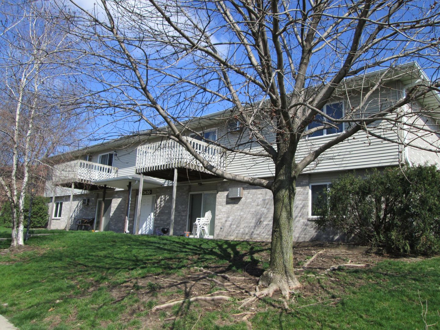 Iowa City Apartment: 3430 E. Court Street