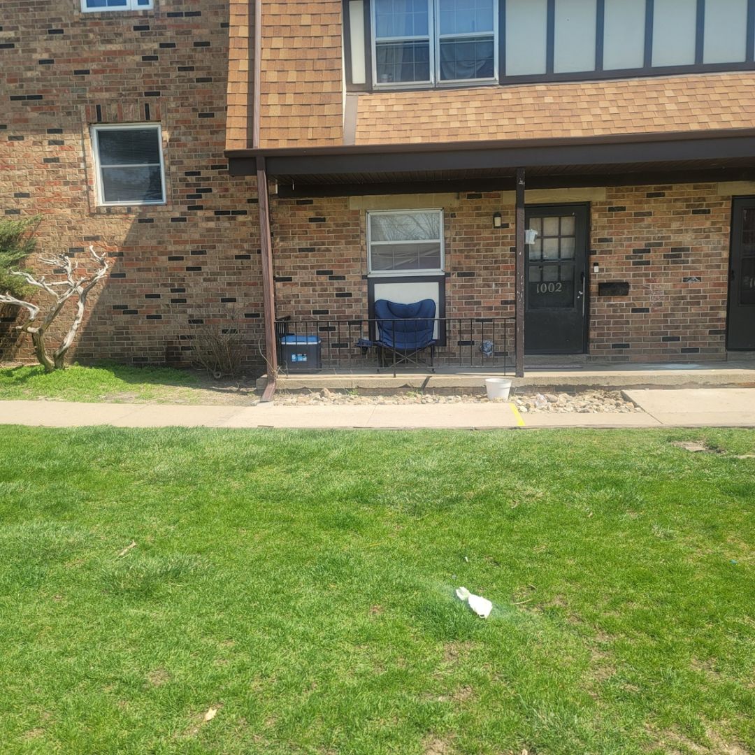 Coralville Townhome: 1002 21st Avenue Place