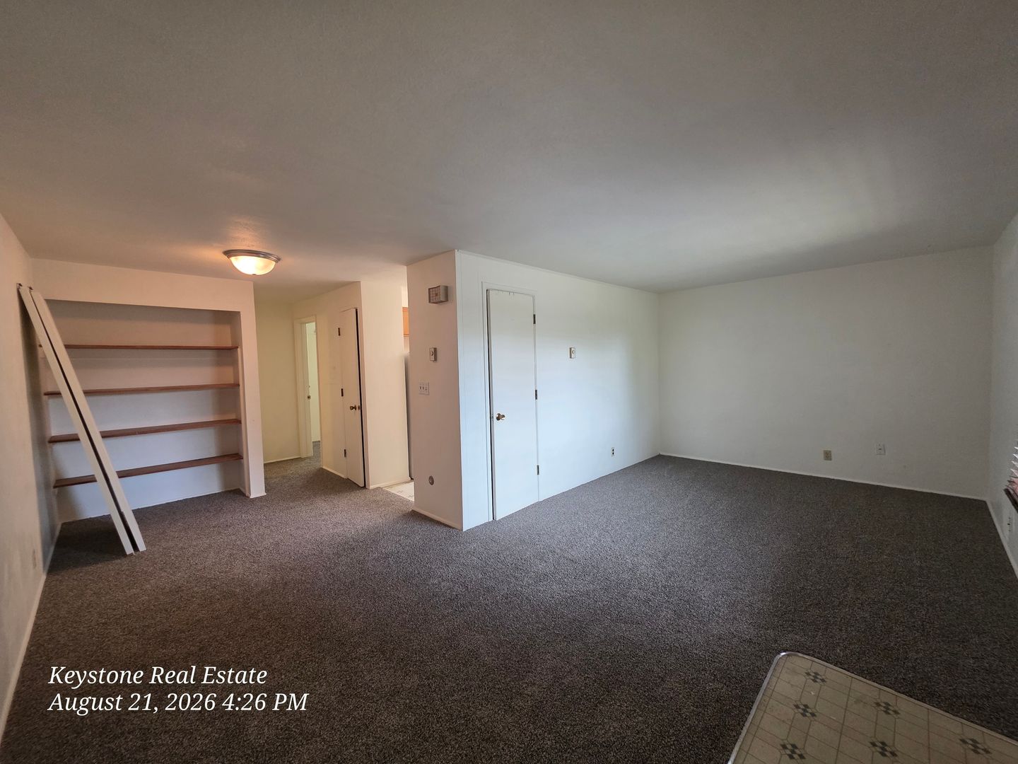 Eugene Apartment: 2785 Oak Street