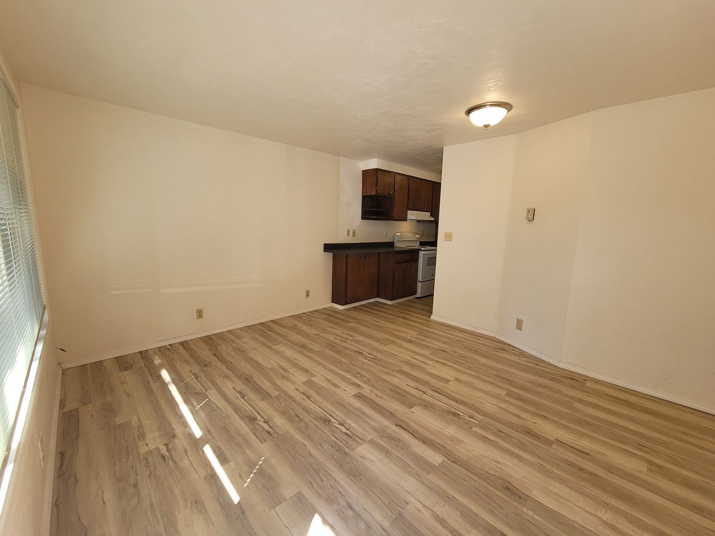 Eugene Apartment: 1187 W. 8th Ave.