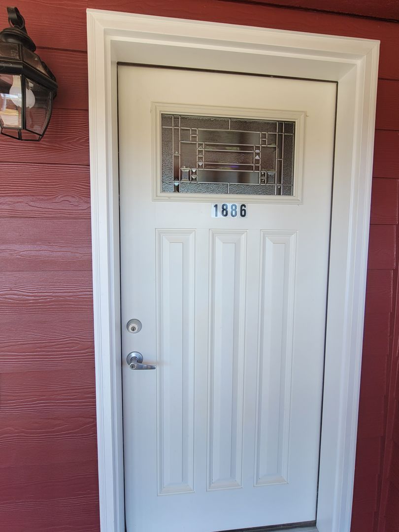 Springfield Apartment: 1882 17th