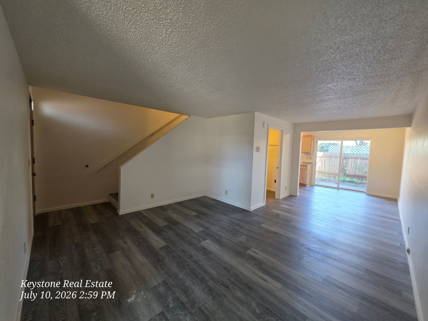 Eugene Apartment: 55 Corliss Lane