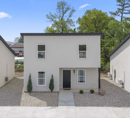 2 BED/1 BATH W/LOFT - NEW BUILD IN THE HEART OF OSAGE BEACH