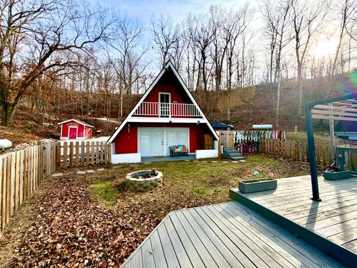 Seasonal Fully Furnished 2 Bed, 2 Bath A-Frame Lakefront Home – Quiet Cove in Rock Mount, MO