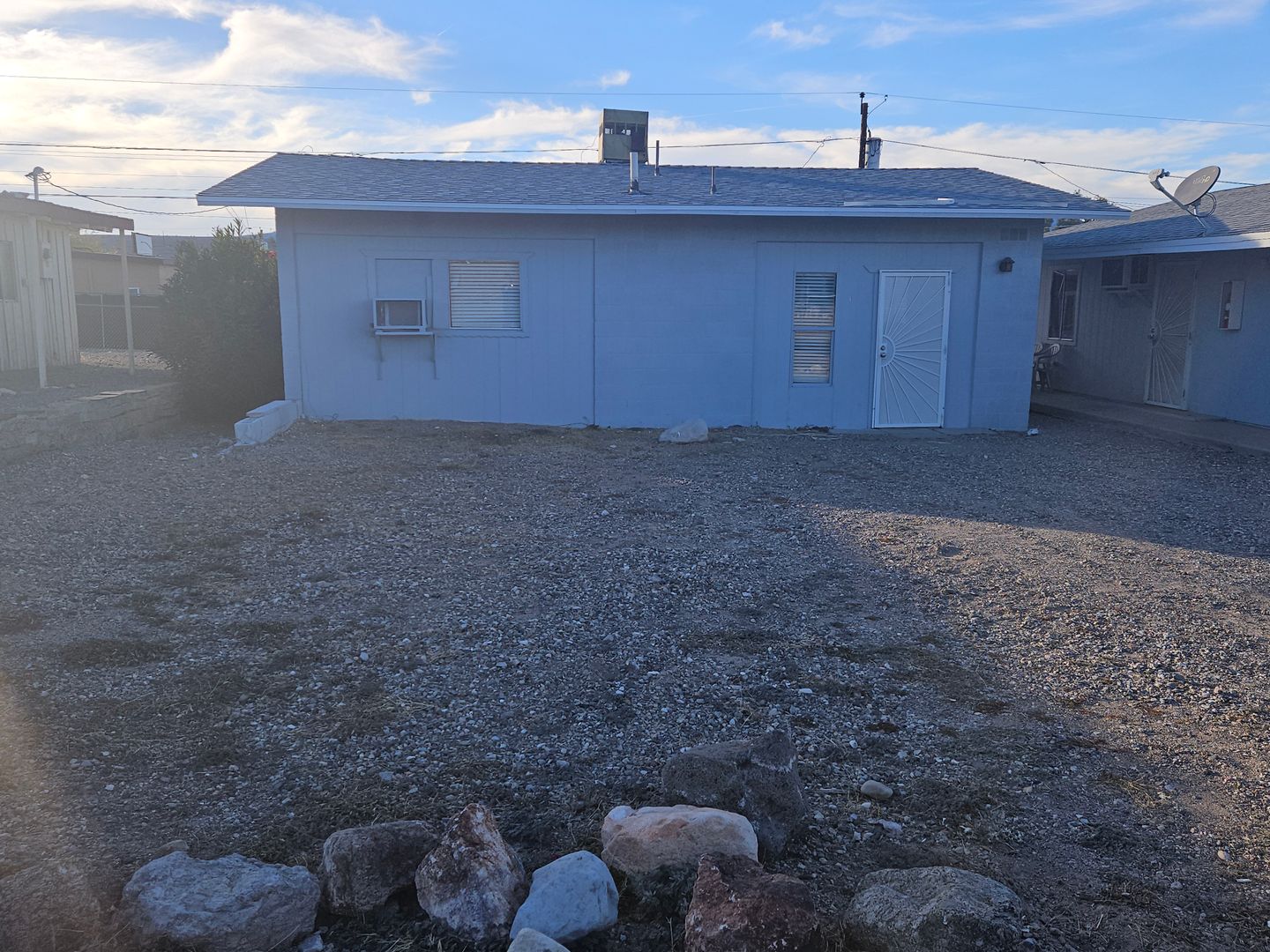 Bullhead City Apartment: 211 Palm Avenue