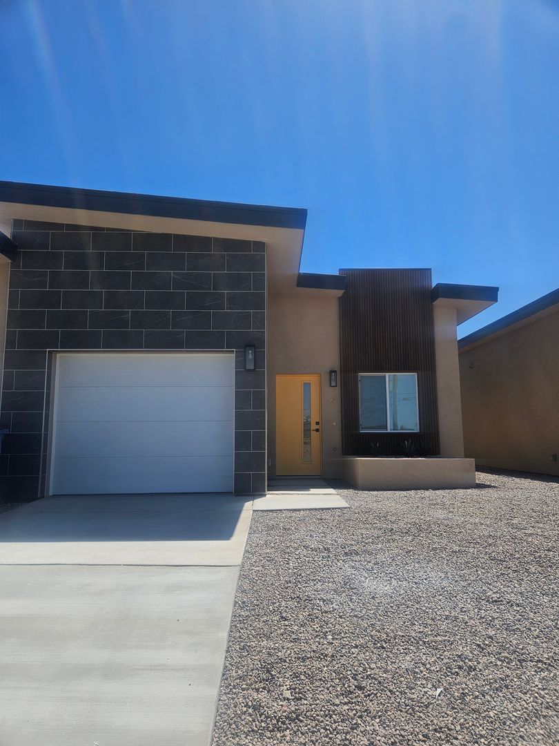 Bullhead City Apartment: 181 Hacienda Loop