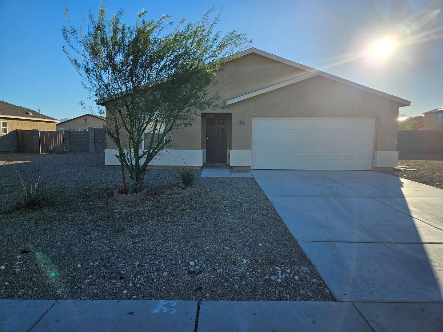 Bullhead City House: 1624 Paige Dr.