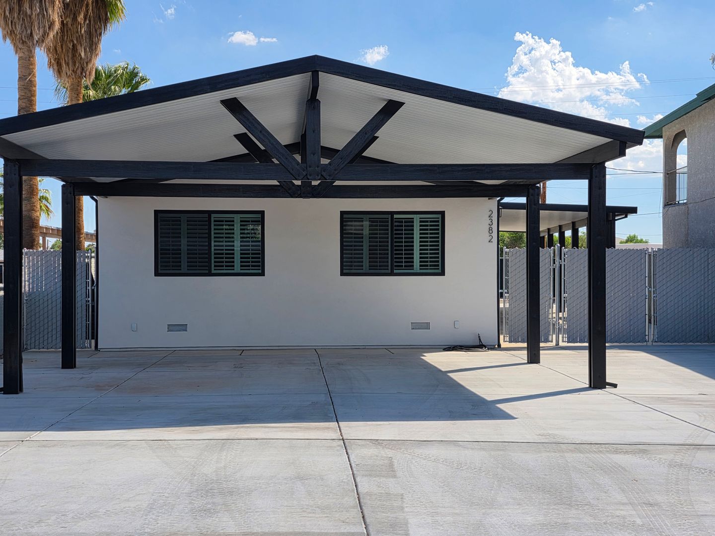 Bullhead City House: 2382 Castle Rock Cir