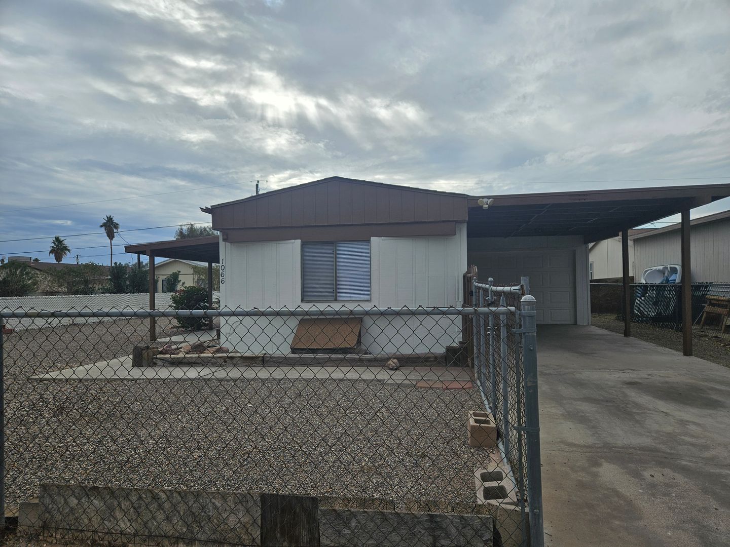 Bullhead City House: 1066 Citrus
