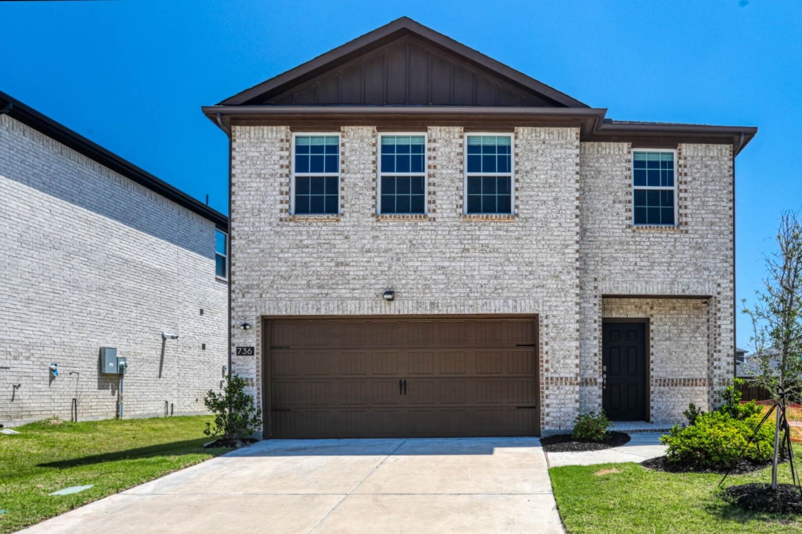 Anna House: 736 Portina Dr