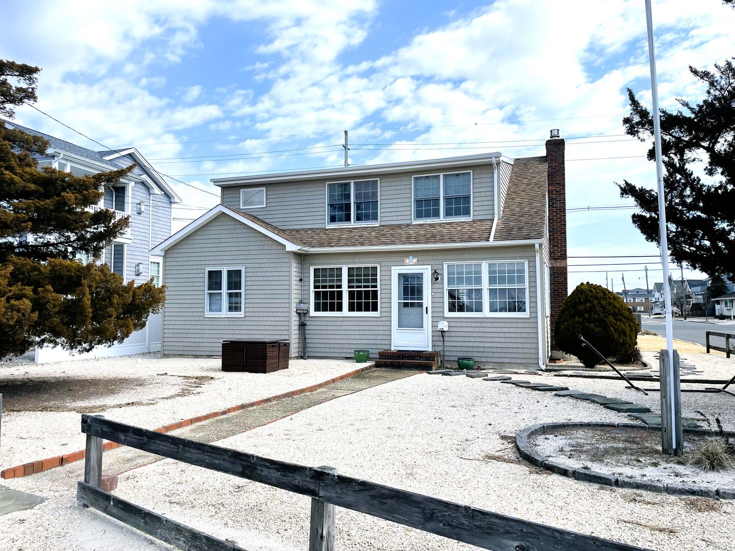 Lavallette House: 207 Bay Blvd
