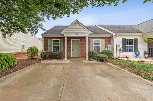 208 Satomi Way - Dogwood Chase – photo 1
