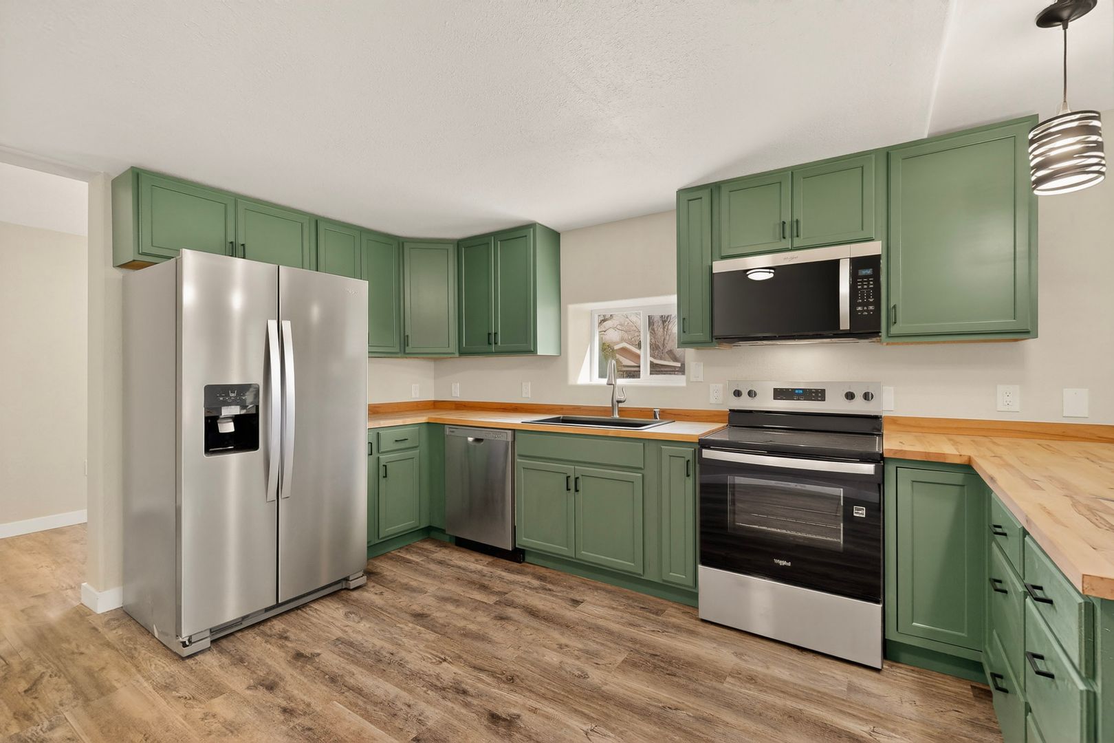 Albuquerque House: 1717 Gonzales Rd SW